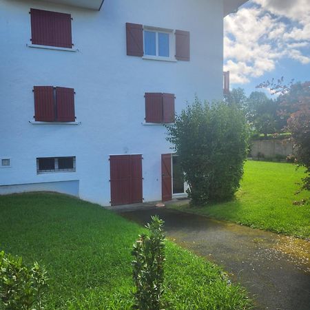 Studio Sur Les Fleuristes Cambo-les-Bains Exterior foto